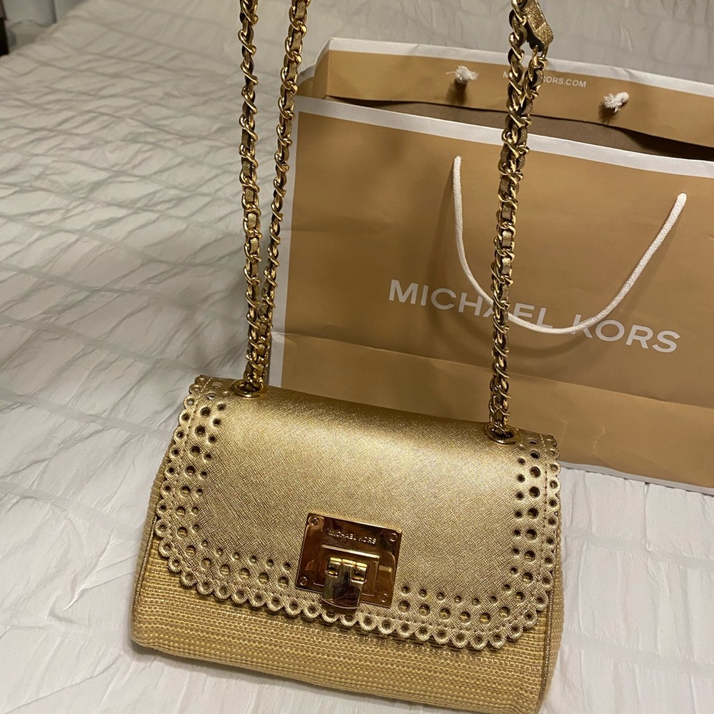 Precious 👛 MK purse